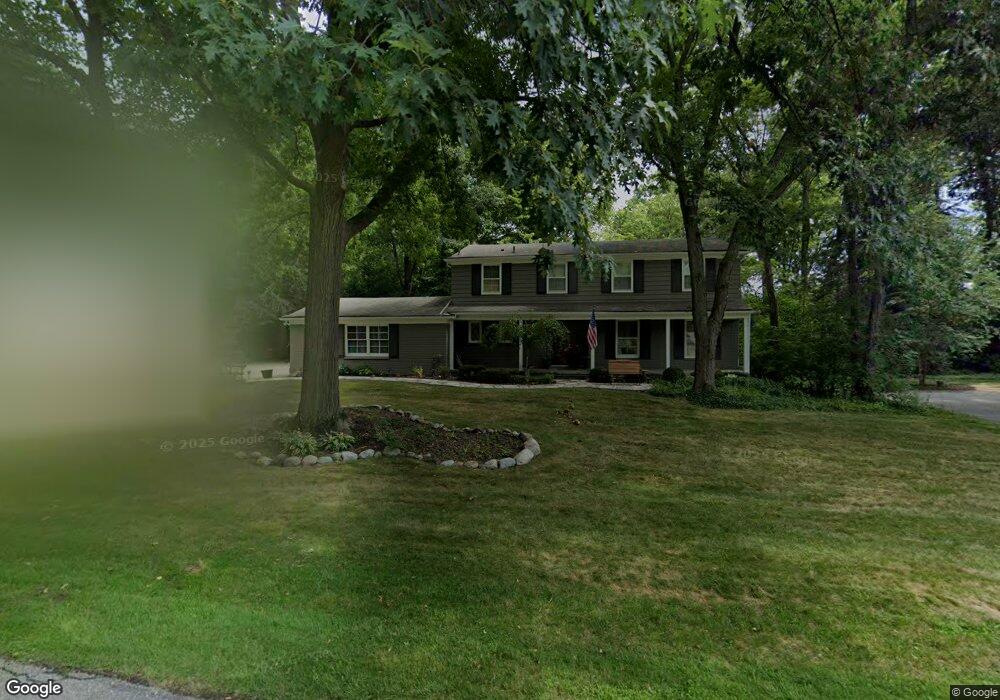 5129 Echo Rd, Bloomfield Hills, MI 48302 - photo 1