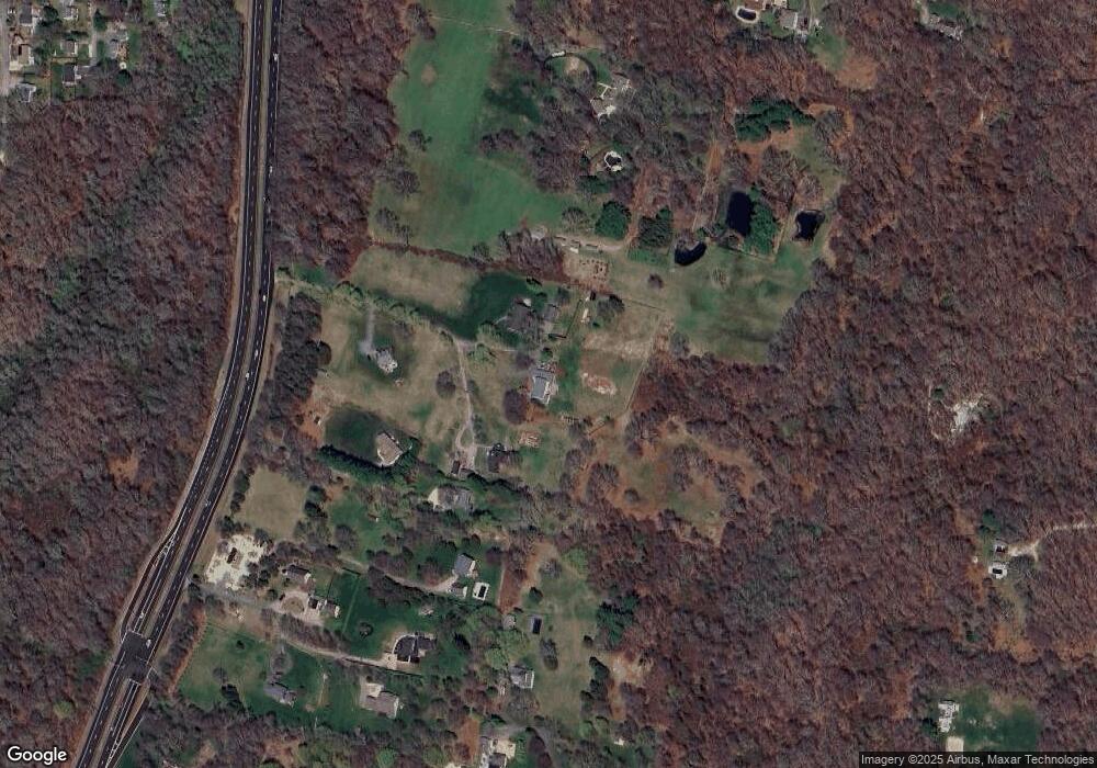 3906 Tower Hill Rd unit B, Wakefield, RI 02879 - photo 1