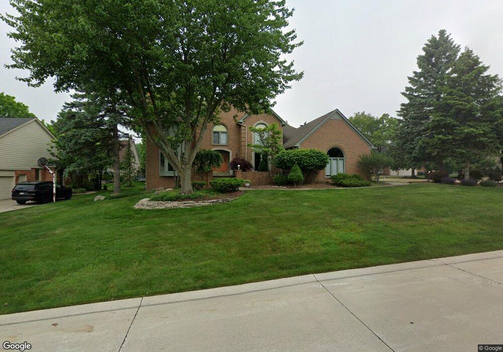 3668 Edinborough Dr, Rochester Hills, MI 48306 - photo 1