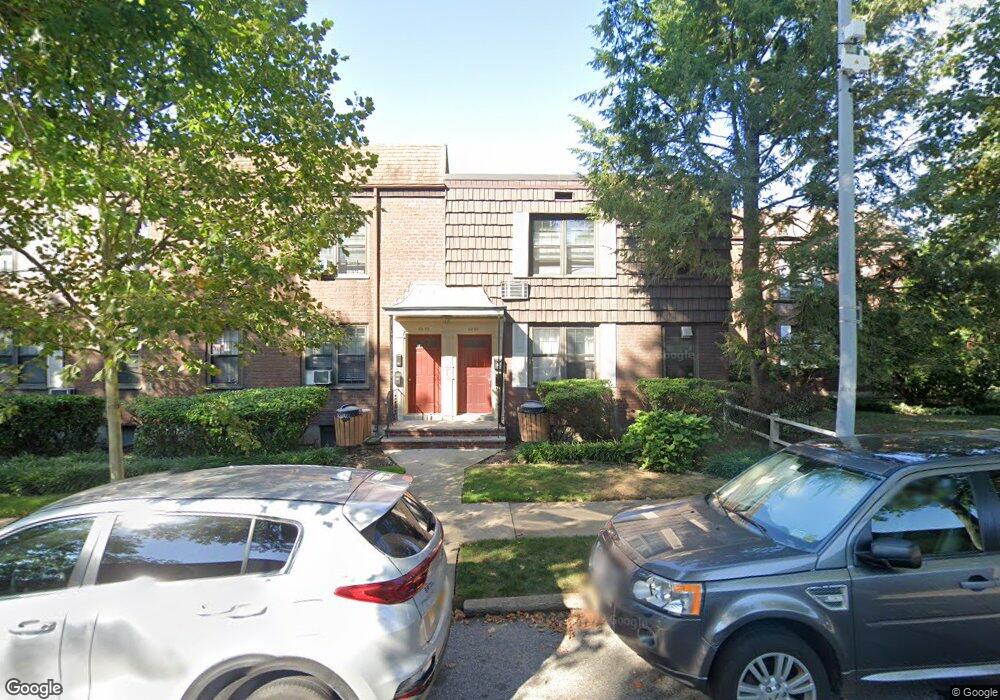 6992 136th St, Flushing, NY 11367 - photo 1