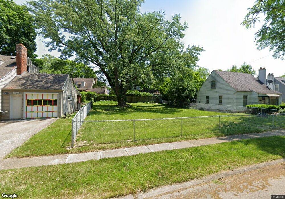 2722 Golfside Ln, Flint, MI 48504 - photo 1