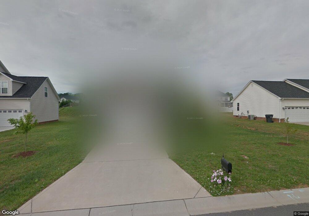 1016 Ayrshire Ln, Dallas, NC 28034 - photo 1