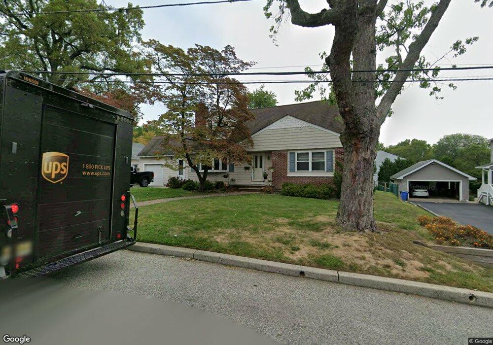24 Green St, Metuchen, NJ 08840 - photo 1