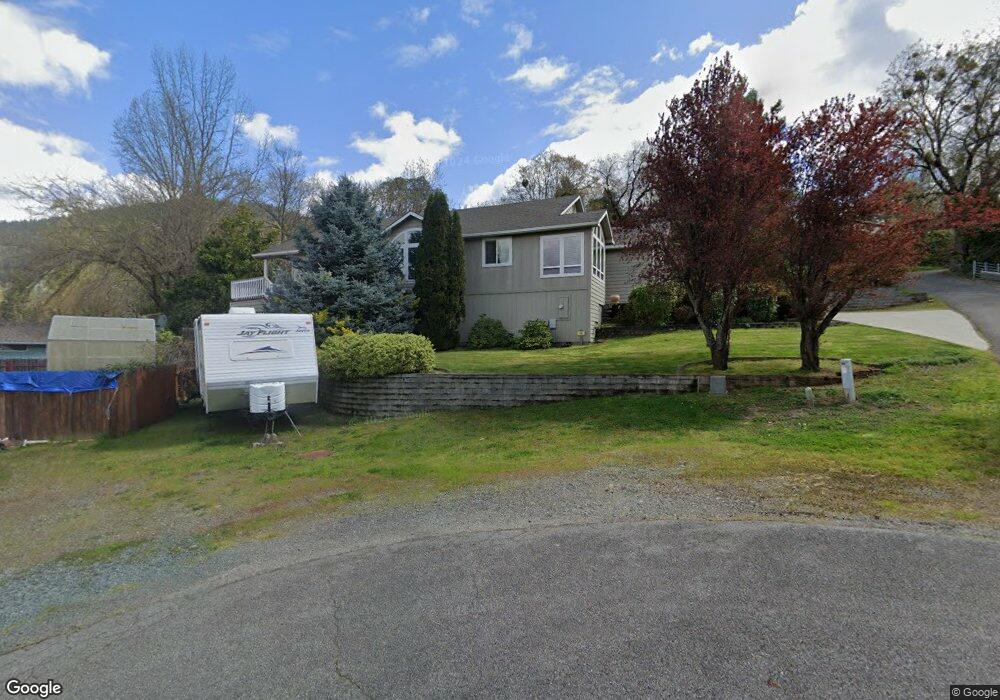 129 Swarthout Cir, Grants Pass, OR 97527 - photo 1