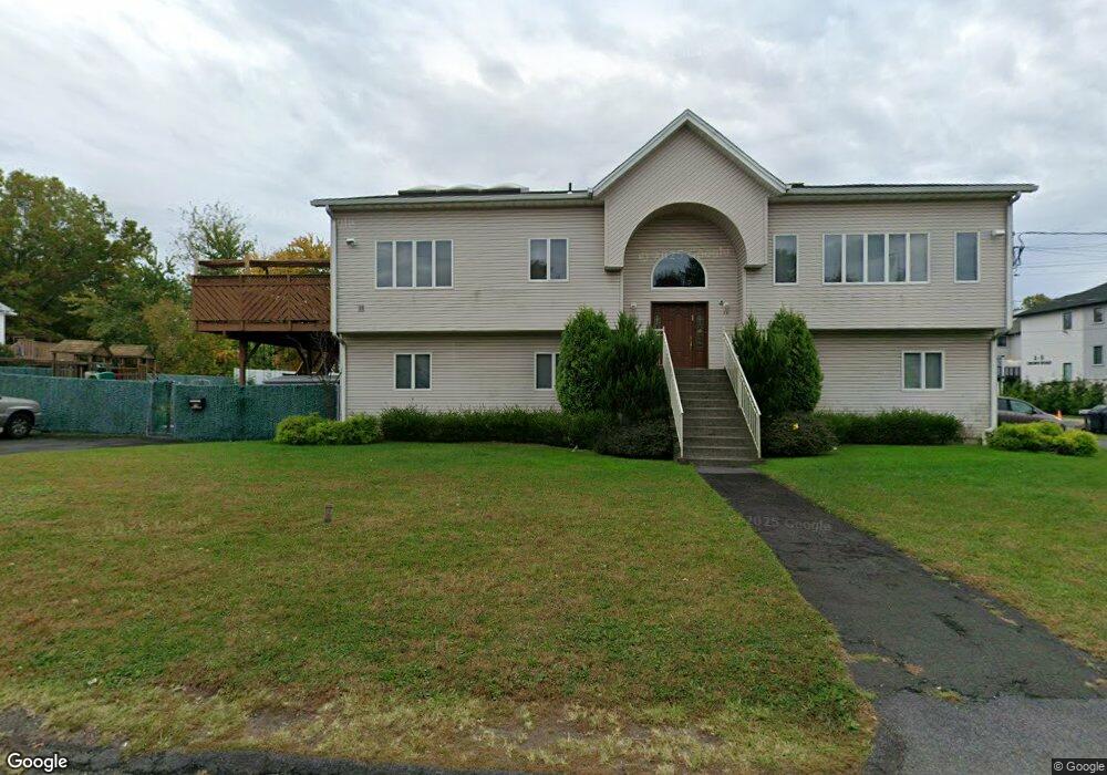 2 Crown Ct, Monsey, NY 10952 - photo 1