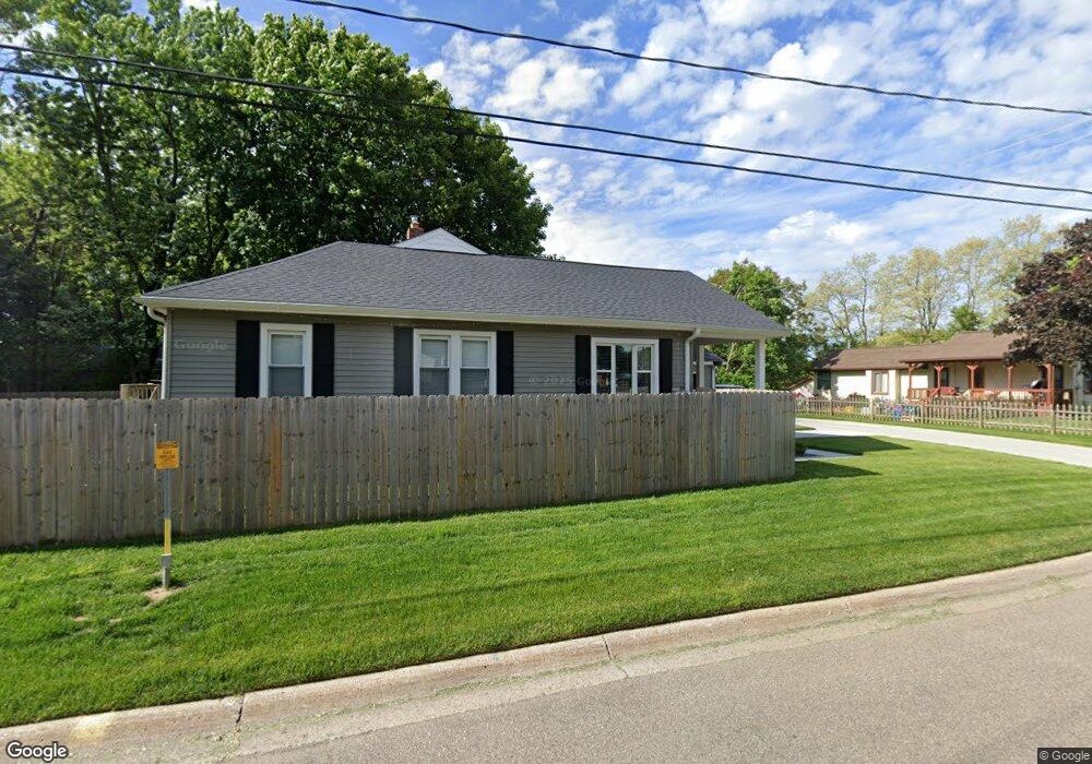 338 N Maple St, Flushing, MI 48433 - photo 1