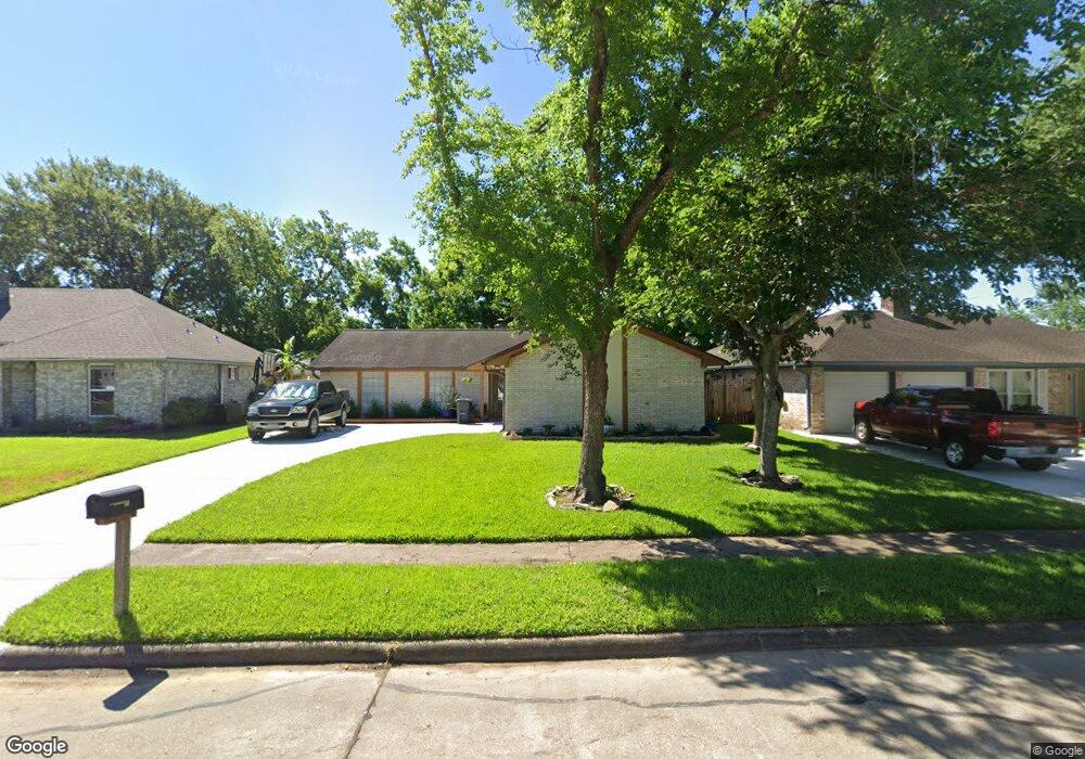 4227 Townes Forest Rd, Friendswood, TX 77546 - photo 1