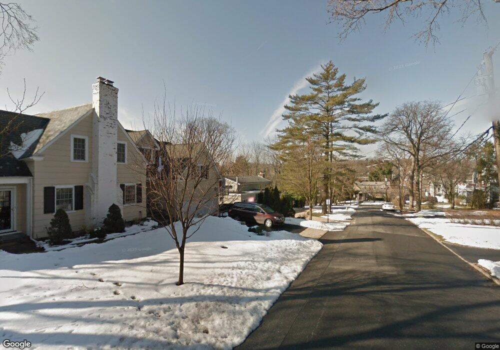 234 Manhasset Ave, Manhasset, NY 11030 - photo 1