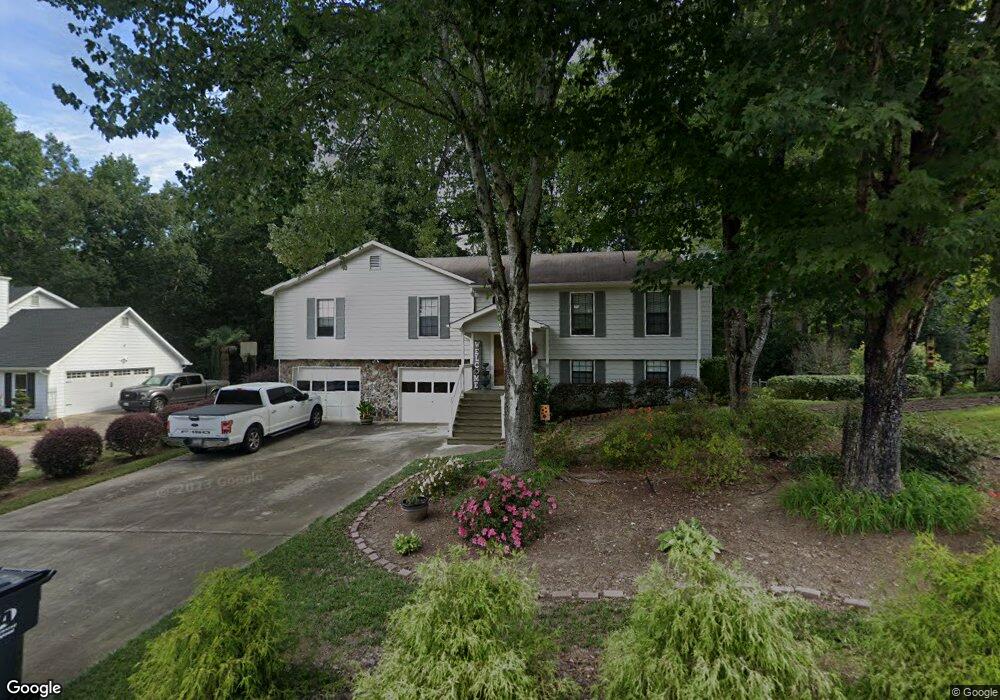 5285 Oaks Landing Ct, Sugar Hill, GA 30518 - photo 1