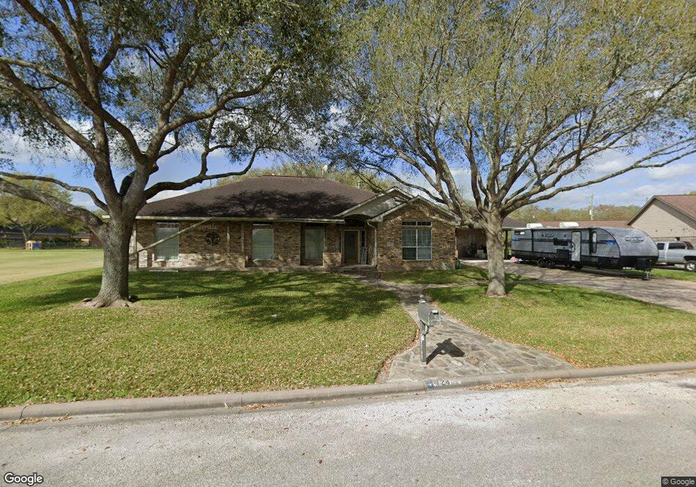 724 Schumann Dr, East Bernard, TX 77435 - photo 1