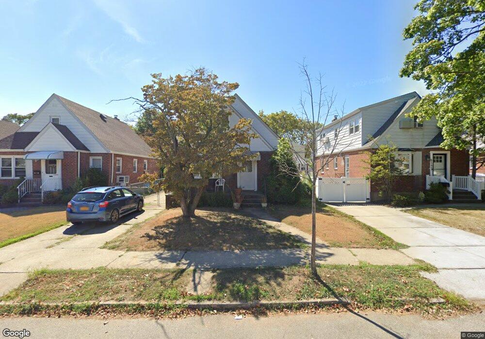 8148 248th St, Bellerose, NY 11426 - photo 1