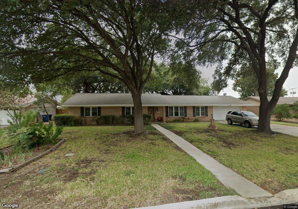 1349 River Acres Dr, New Braunfels, TX 78130 - photo 1