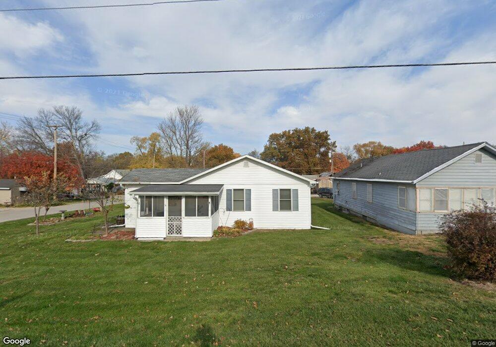 817 W Nishna Rd, Shenandoah, IA 51601 - photo 1