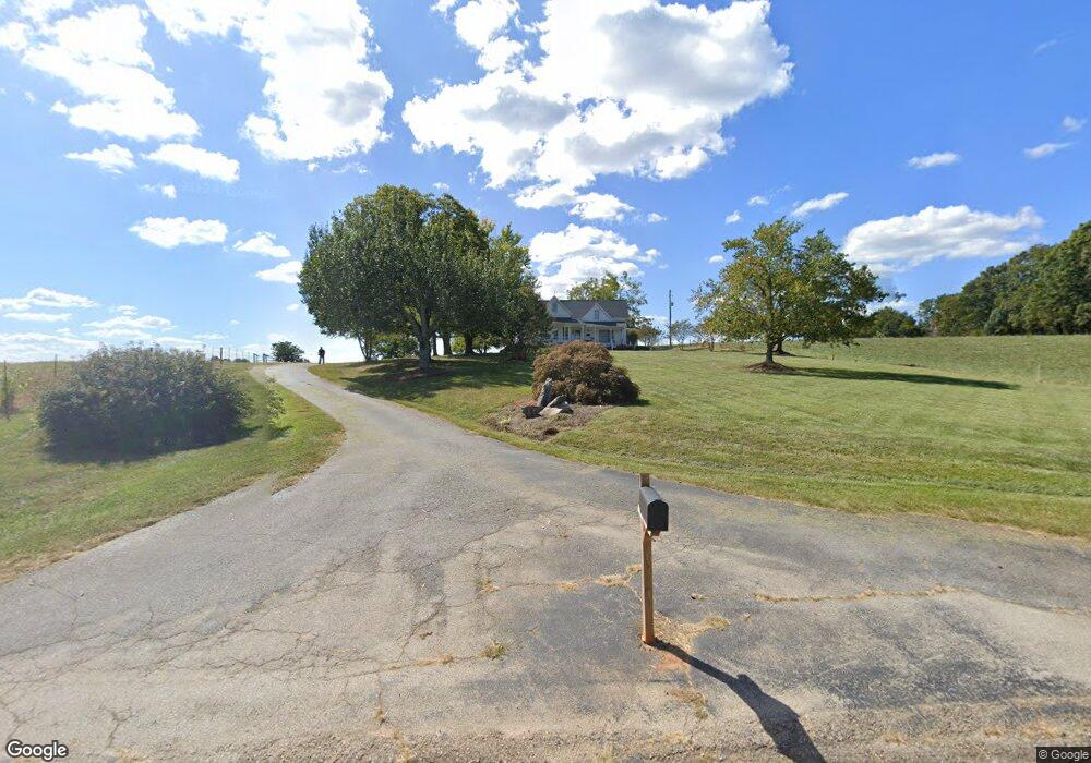 4877 Clarks Bridge Rd, Gainesville, GA 30506 - photo 1