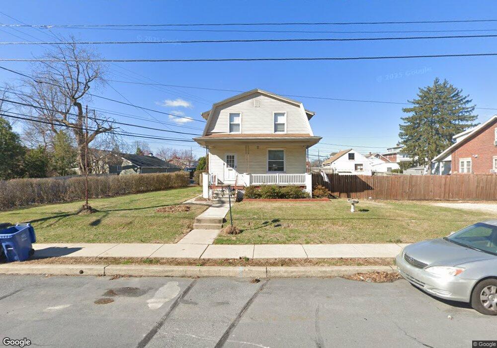 410 Raymond St, Reading, PA 19605 - photo 1