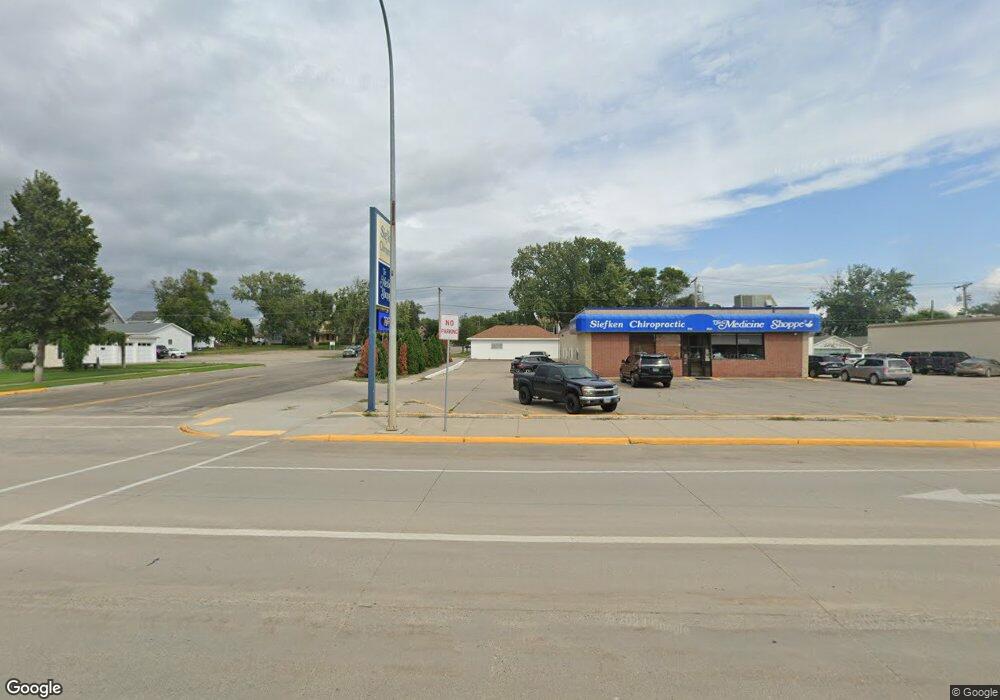 707 1st Ave S, Jamestown, ND 58401 - photo 1