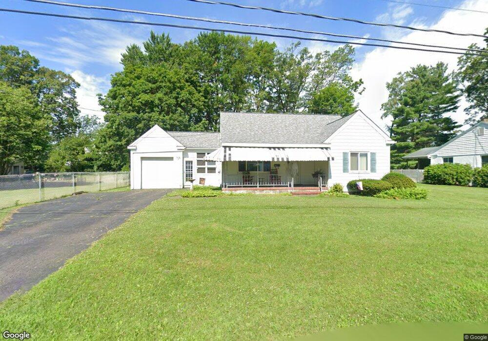 9 Oak St, Mountain Top, PA 18707 - photo 1