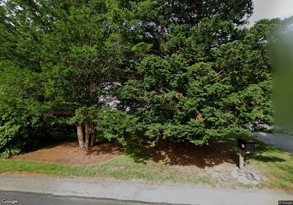 62 Sherburn Cir, Weston, MA 02493 - photo 1