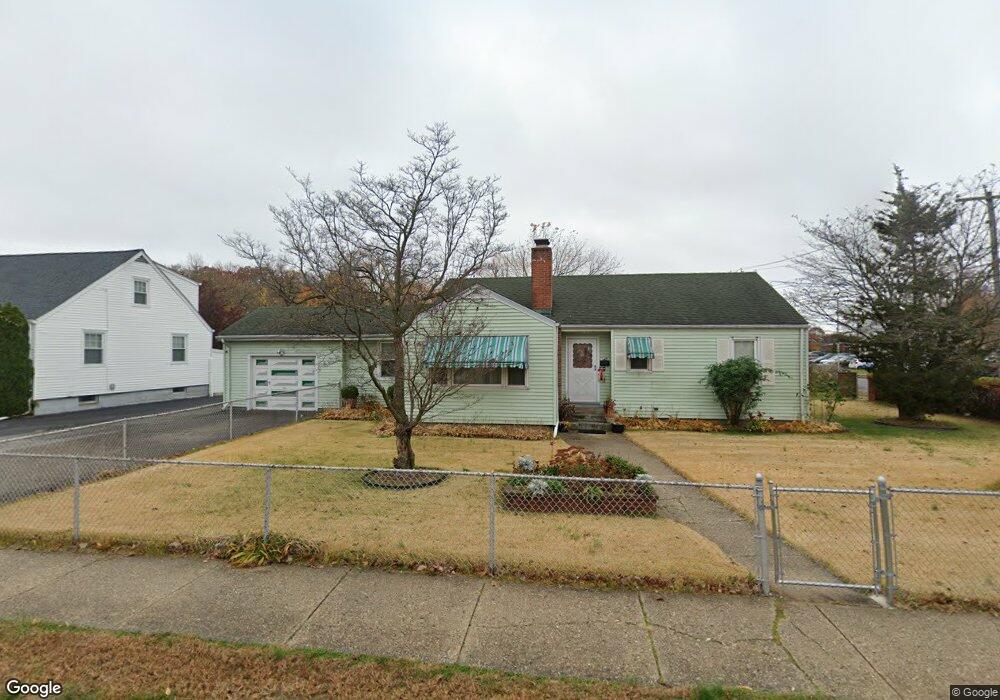 349 Thorme St, Bridgeport, CT 06606 - photo 1