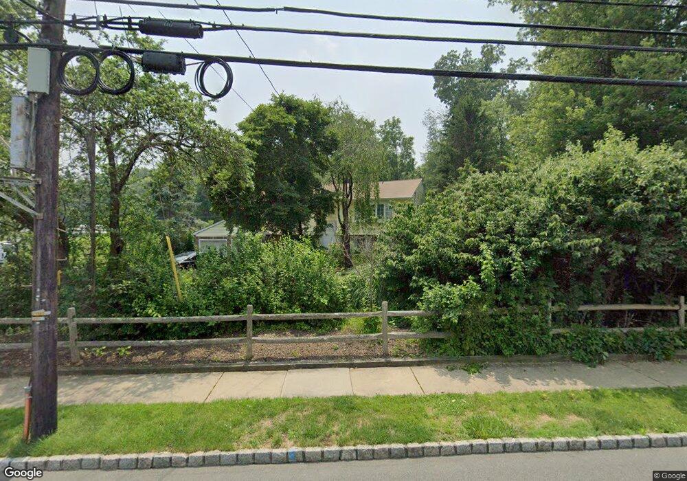 235 Malapardis Rd, Morris Plains, NJ 07950 - photo 1