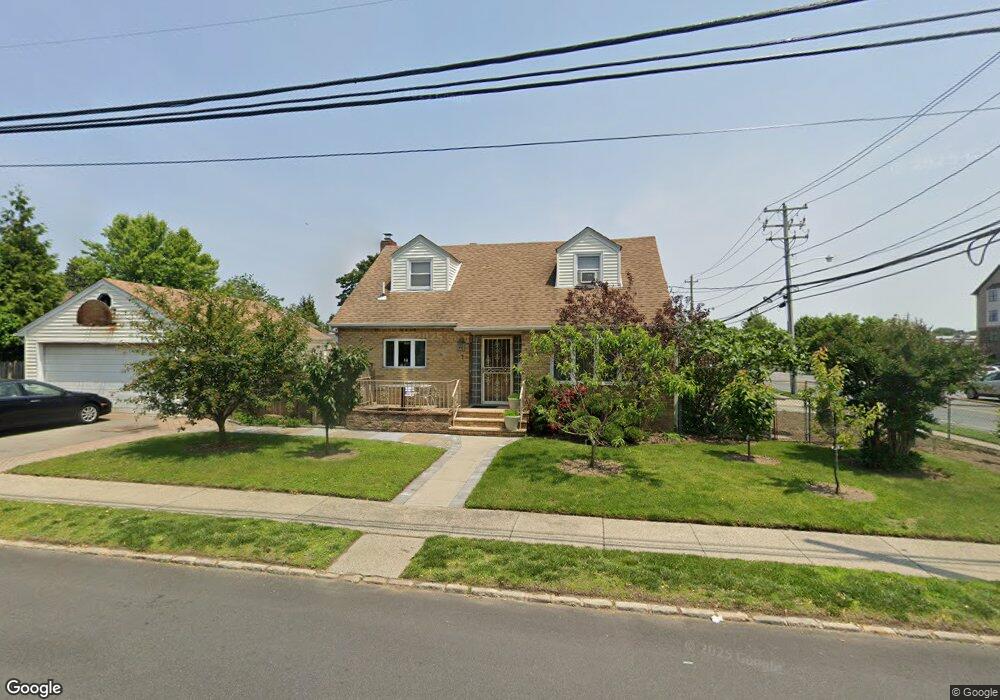 7 Park Ave, Carle Place, NY 11514 - photo 1