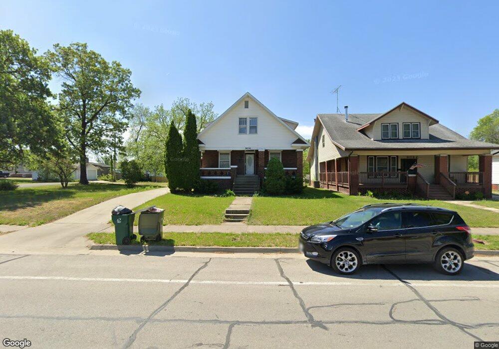 904 W Rollins St, Moberly, MO 65270 - photo 1