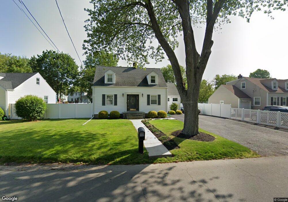 145 Nutmeg Rd, Bridgeport, CT 06610 - photo 1