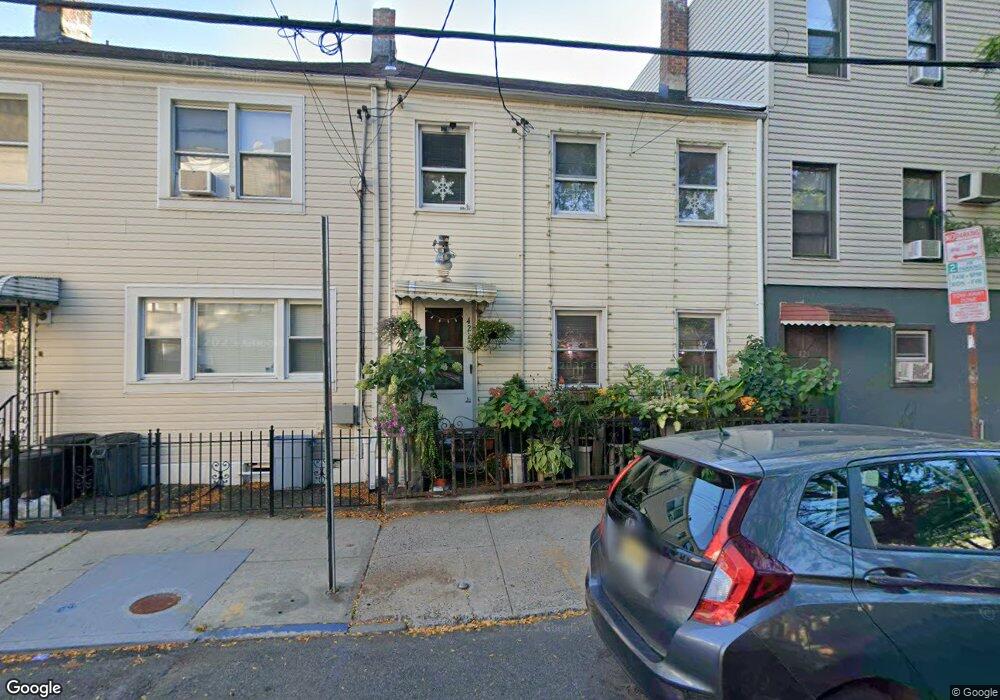 421 2nd St, Jersey City, NJ 07302 - photo 1
