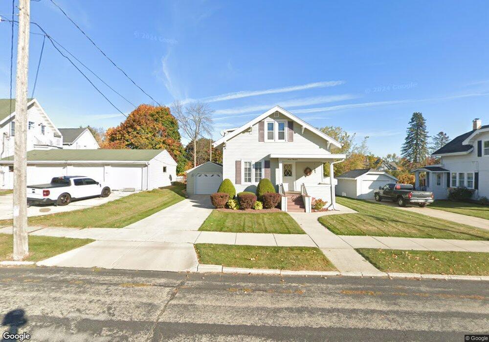 714 Pine St, Manitowoc, WI 54220 - photo 1