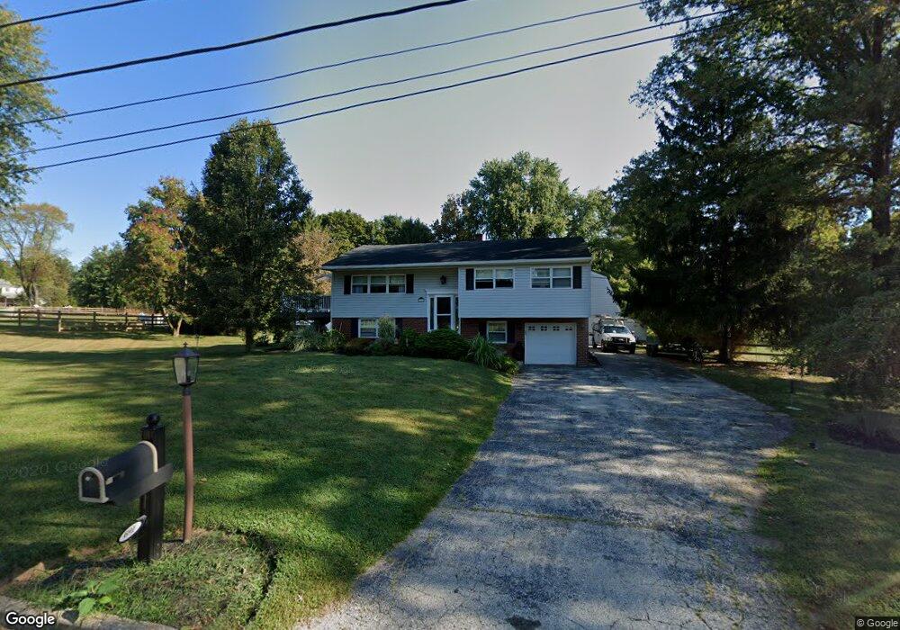 691 Sandra Ln, Phoenixville, PA 19460 - photo 1