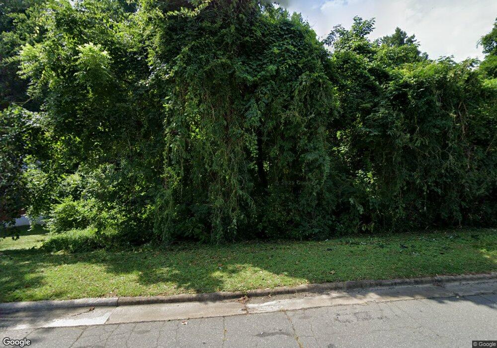 400 Roanoke St, Reidsville, NC 27320 - photo 1