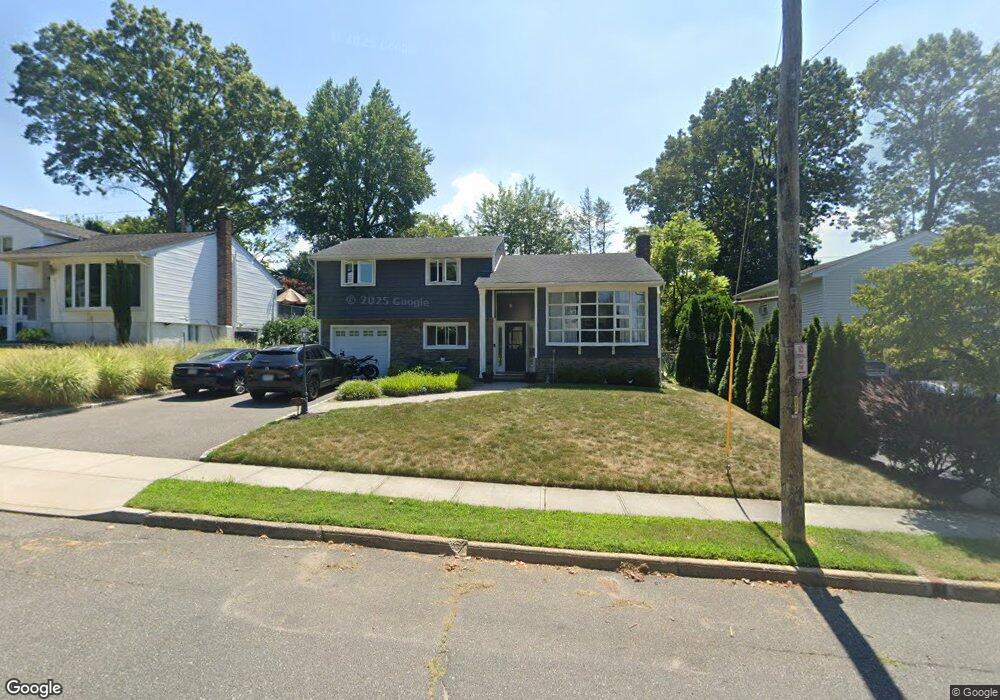 26 Mcloughlin St, Glen Cove, NY 11542 - photo 1