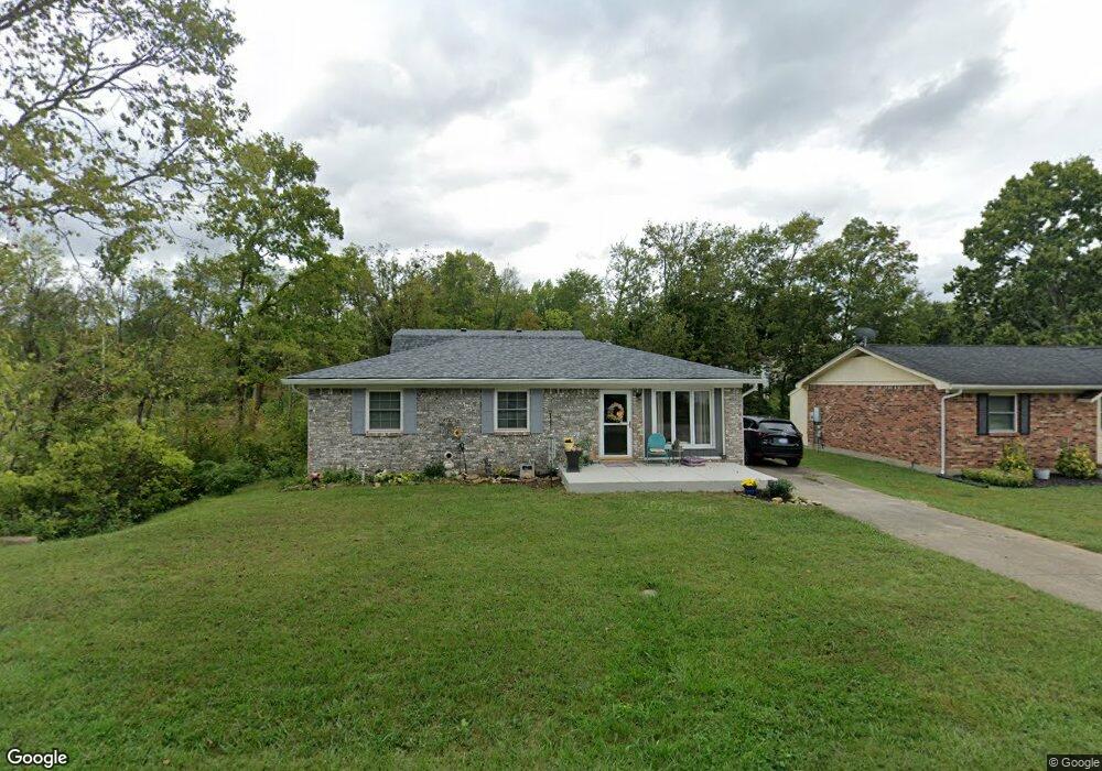 8215 Roseborough Rd, Louisville, KY 40228 - photo 1