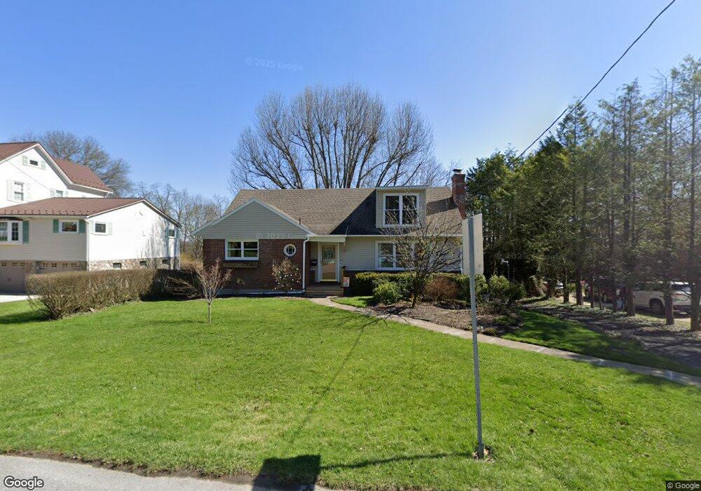 725 Viewmonth Ave, Johnstown, PA 15905 - photo 1