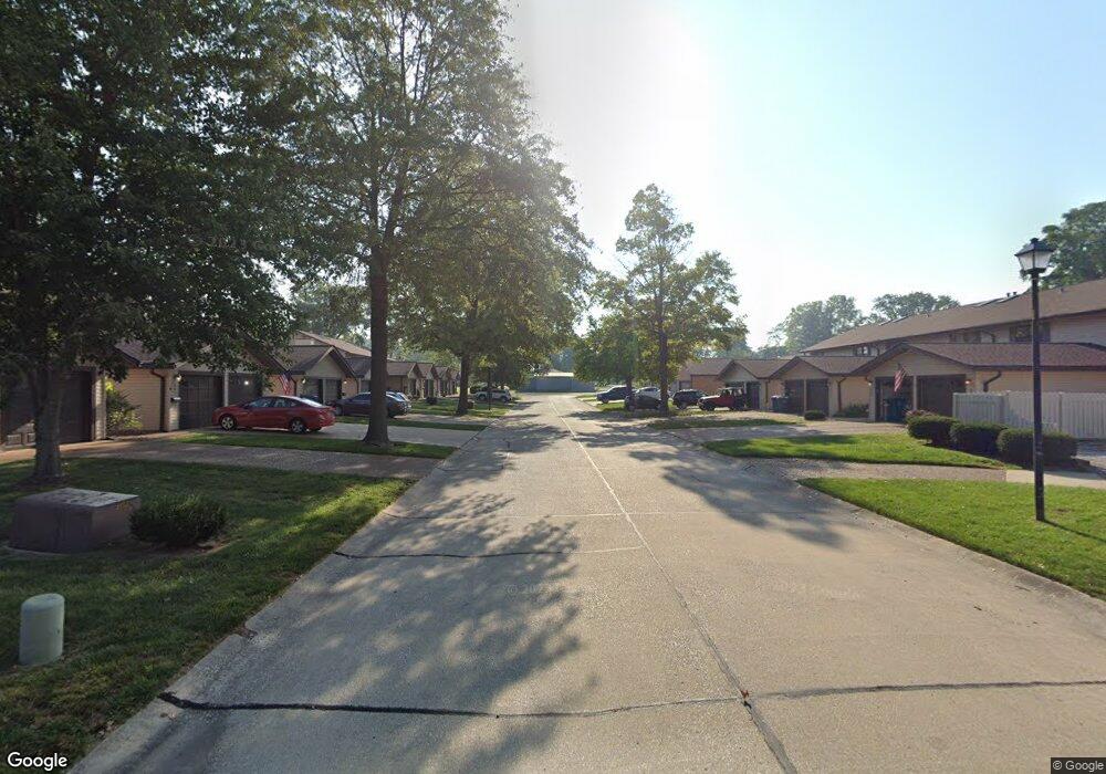 901 Westwood Rd, Maryville, IL 62062 - photo 1