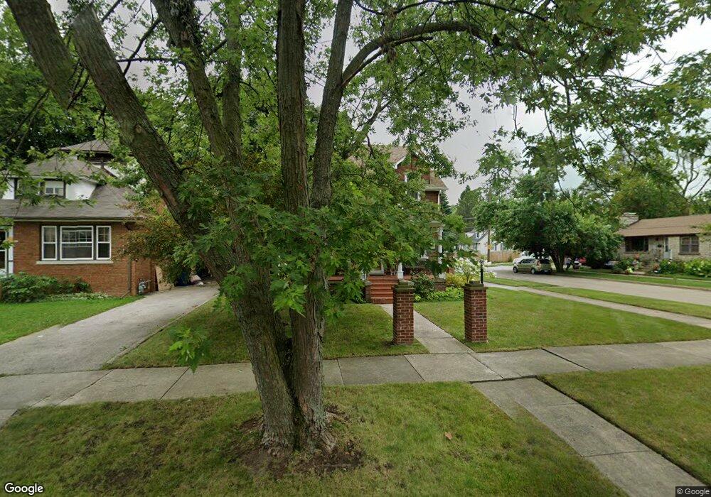 623 W Keith Ave, Waukegan, IL 60085 - photo 1