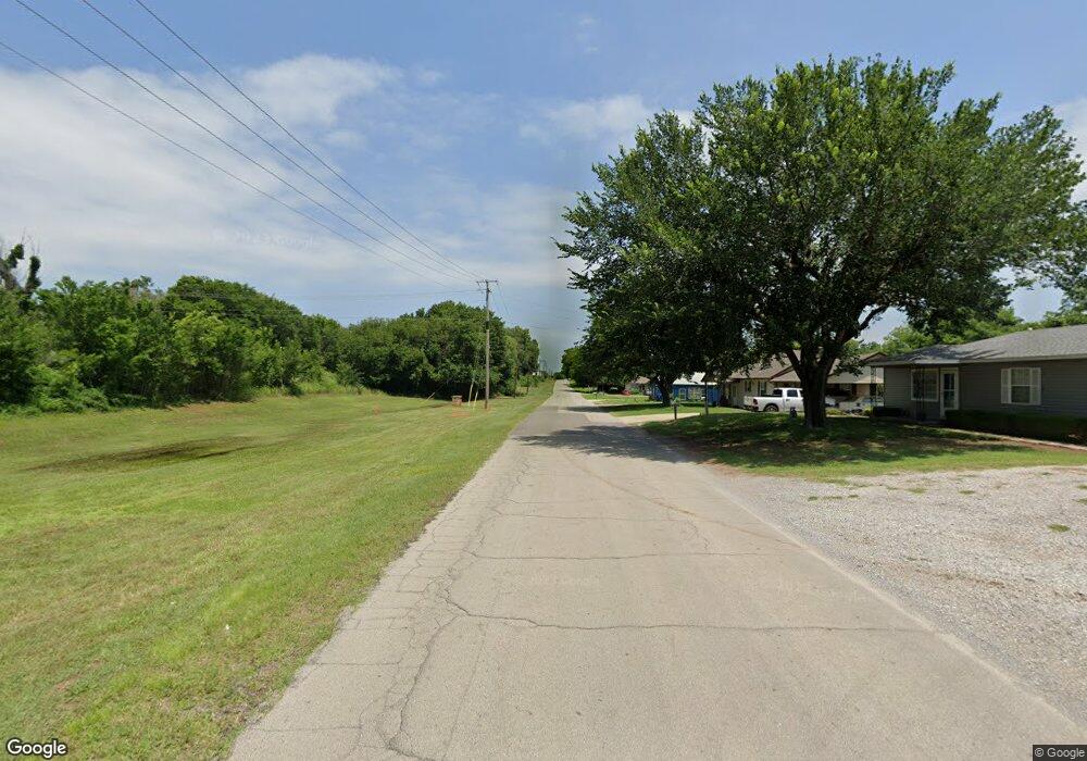 532 Rr 5, Duncan, OK 73533 - photo 1