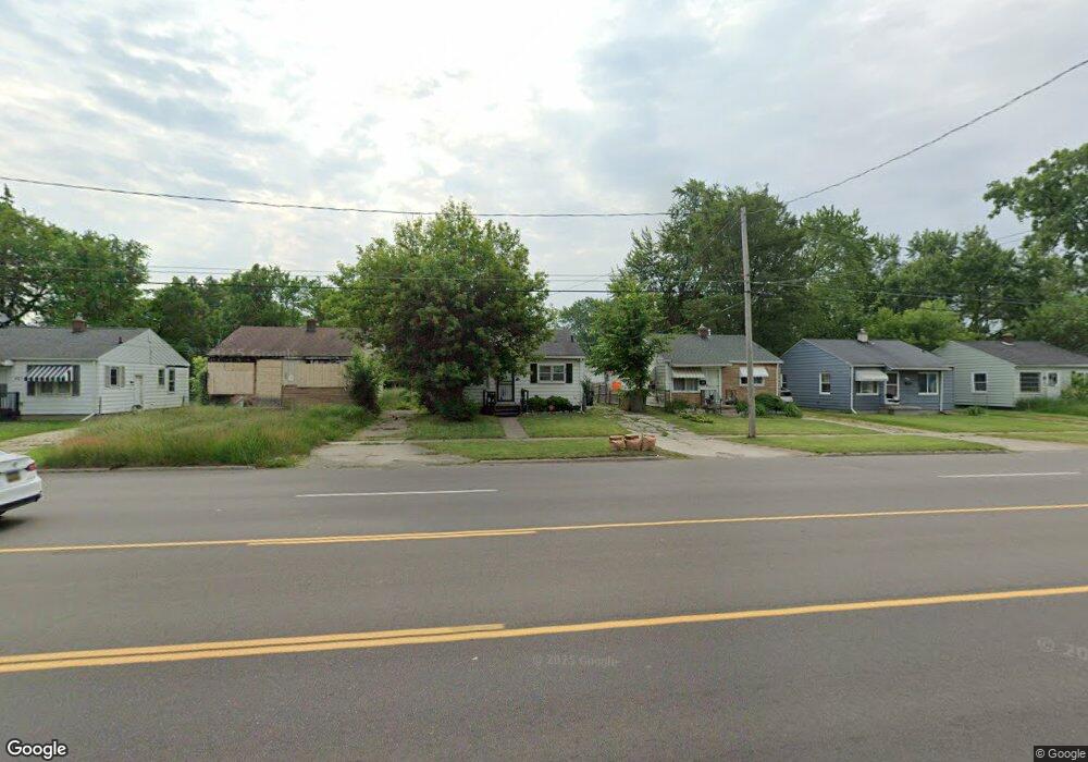 971 S Ballenger Hwy, Flint, MI 48532 - photo 1