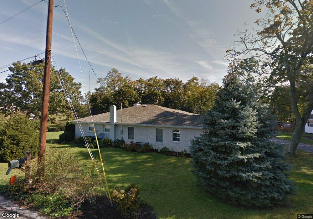 895 Strock Dr, Chambersburg, PA 17202 - photo 1