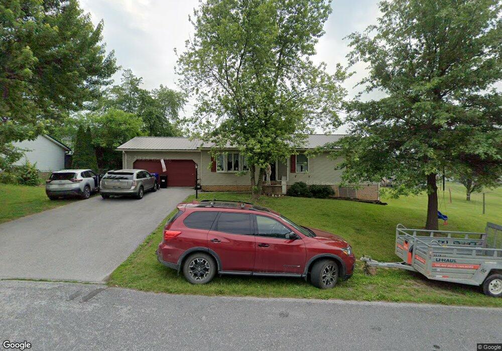 2887 Fillmore Dr, Chambersburg, PA 17201 - photo 1