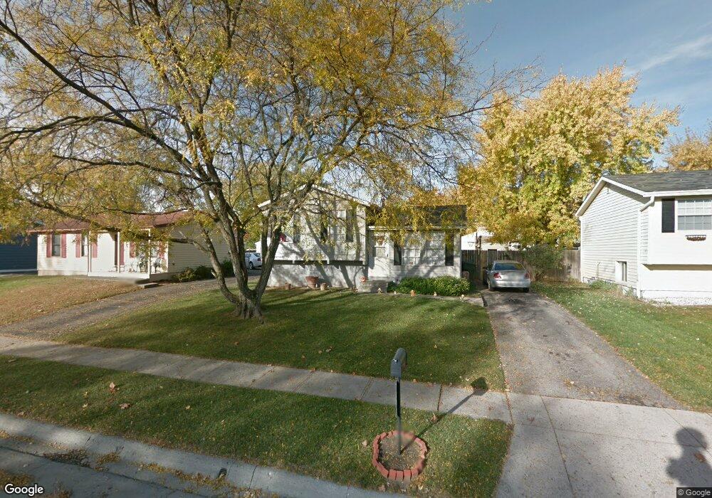 1797 Hollow Run Dr, Columbus, OH 43223 - photo 1