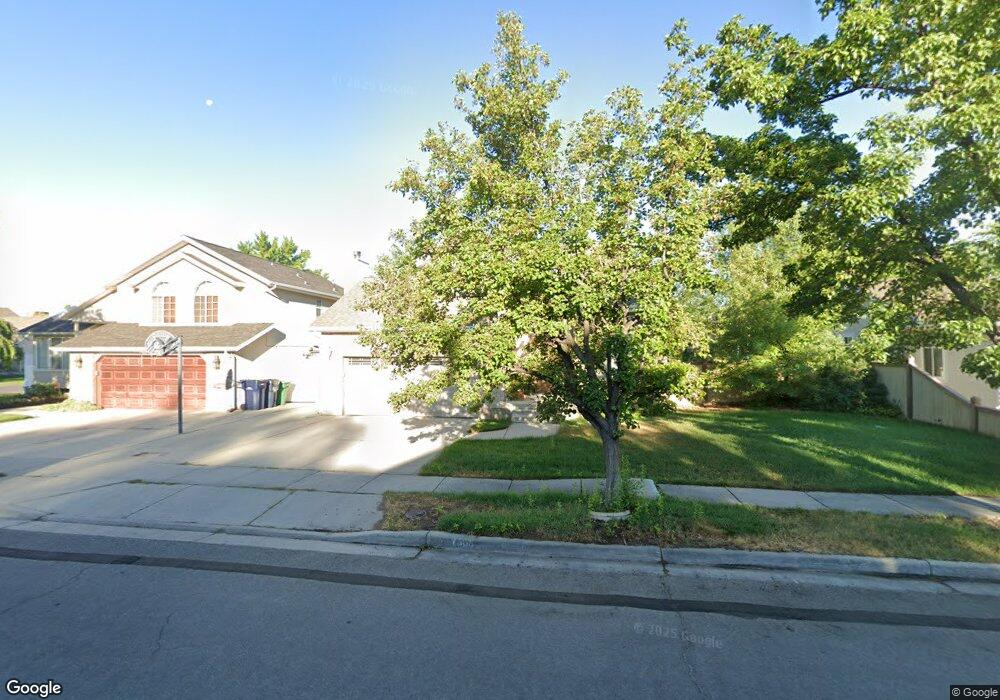 7966 Showcase Ln, Sandy, UT 84094 - photo 1