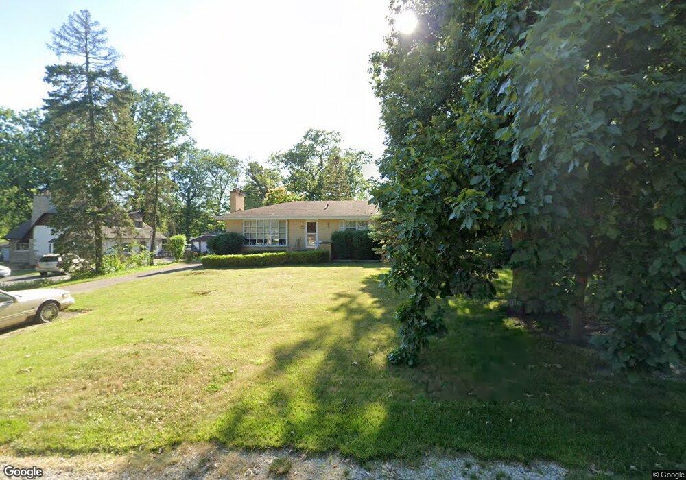 372 N Shady Ln, Elmhurst, IL 60126 - photo 1