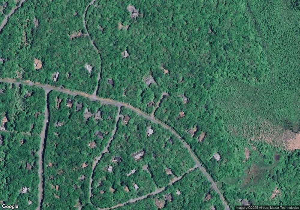 801 Canoe Brook Ct, Hawley, PA 18428 - photo 1