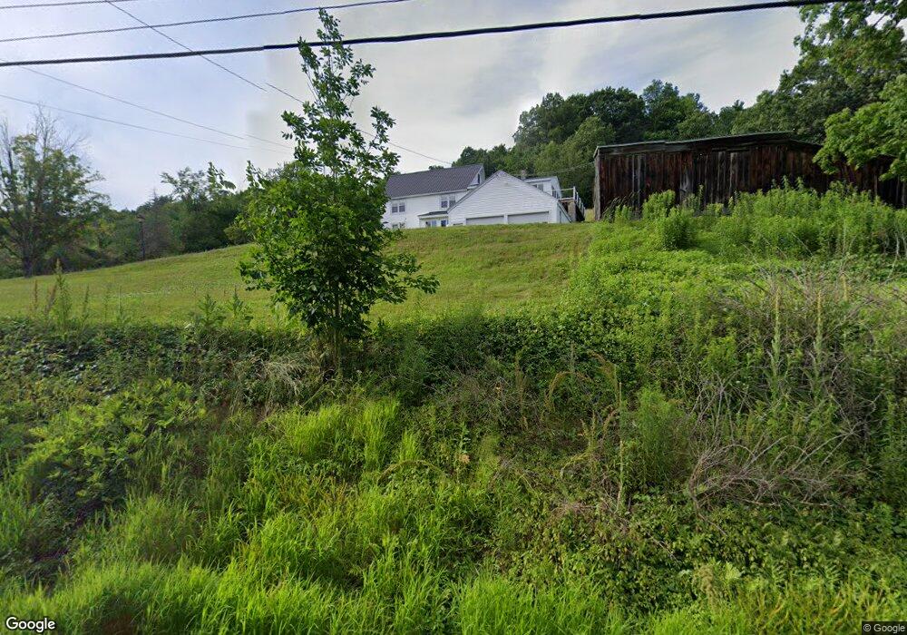 1180 Kurn Hattin Rd, Putney, VT 05346 - photo 1