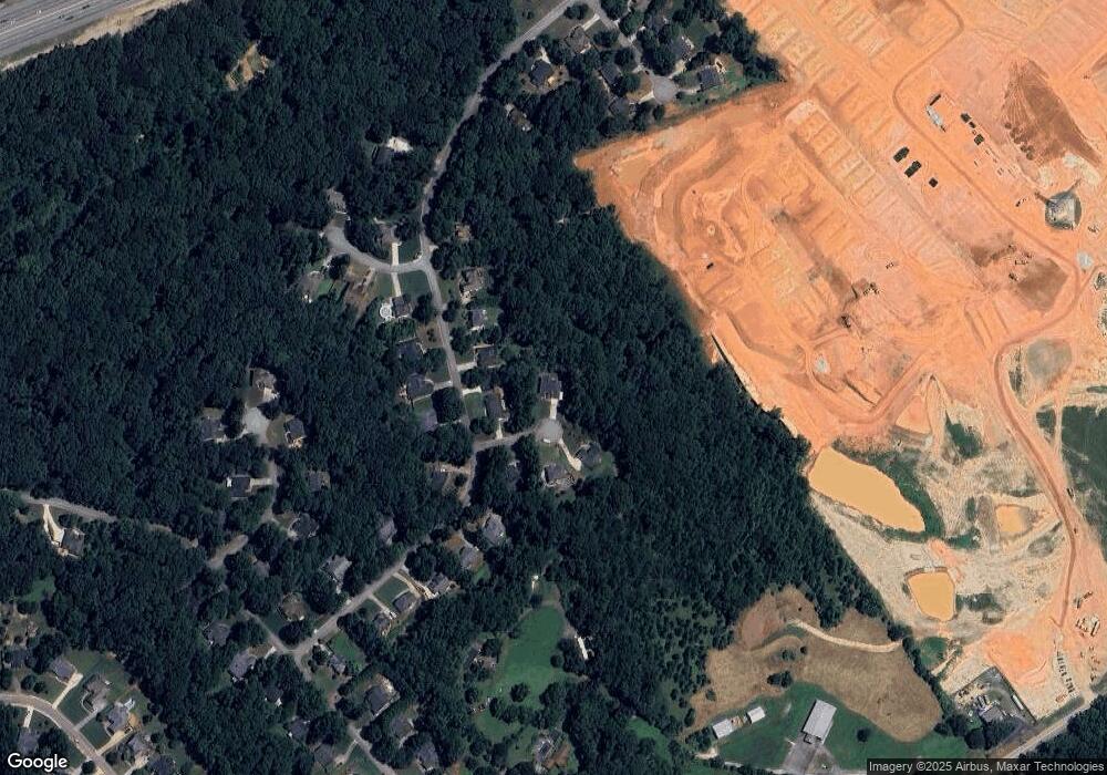 1054 Oglethorpe Ln, Hoschton, GA 30548 - photo 1