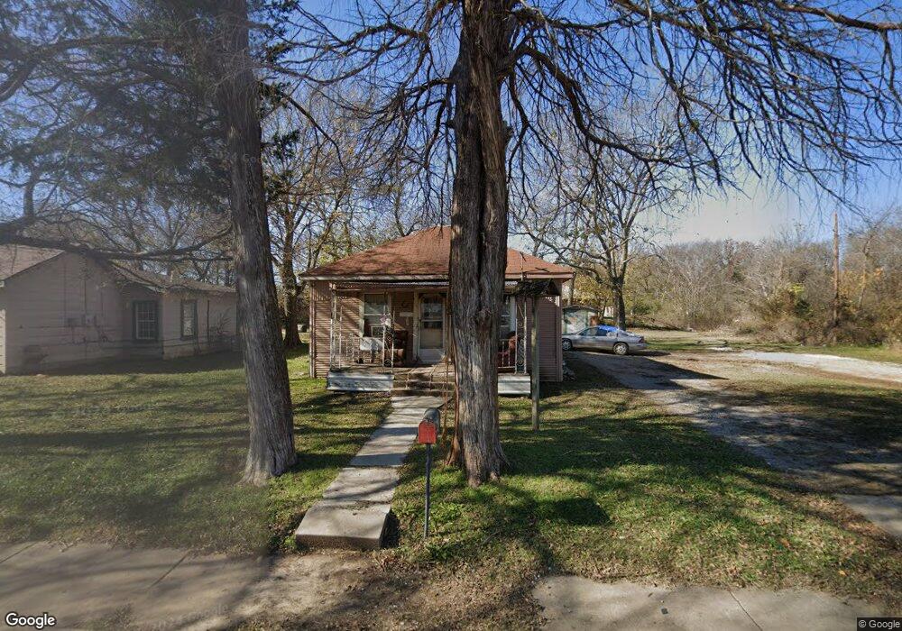 201 S 17th St, Henryetta, OK 74437 - photo 1