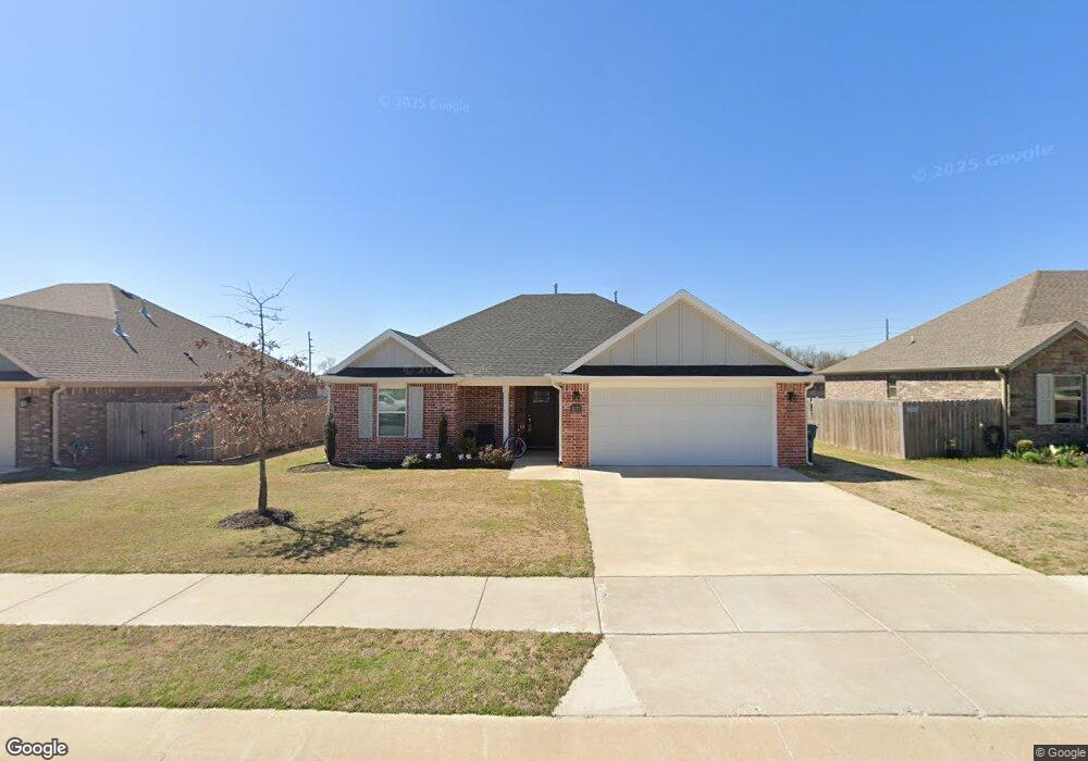 1037 Jameson St, Tontitown, AR 72762 - photo 1