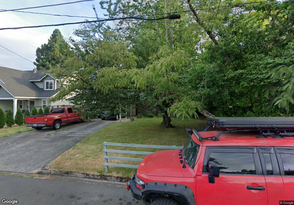 1559 E 3rd St, Newberg, OR 97132 - photo 1