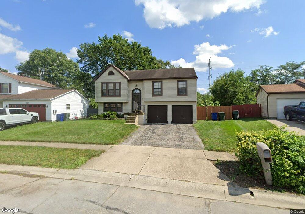 5133 Wollaston Ct, Columbus, OH 43228 - photo 1